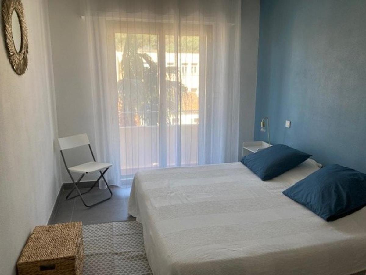 Bel Appartement Au Lavandou Avec Terrasse Et Vue Mer - Fr-1-308-167 Le Lavandou Esterno foto